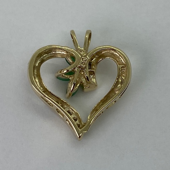 10KT diamond 💎 and emerald heart - Picture 12 of 17